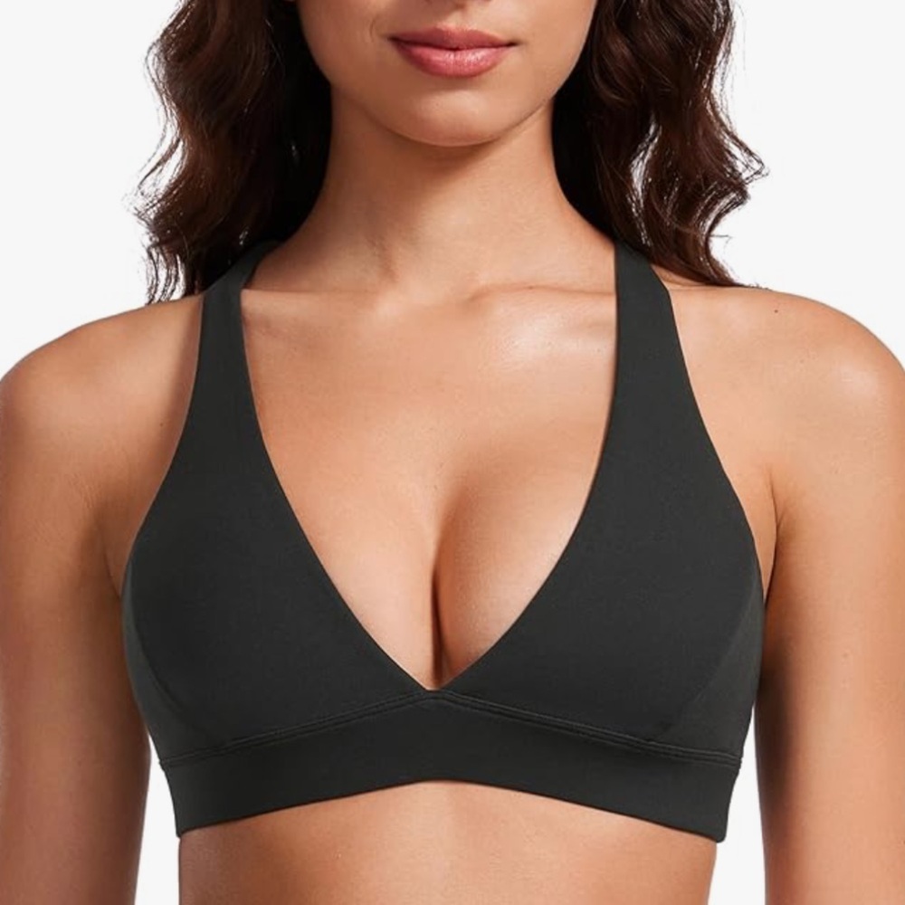CRZ YOGA V-Neck Sports Padded Bra, Spaghetti Strap Criss Cross, Medium, NWT